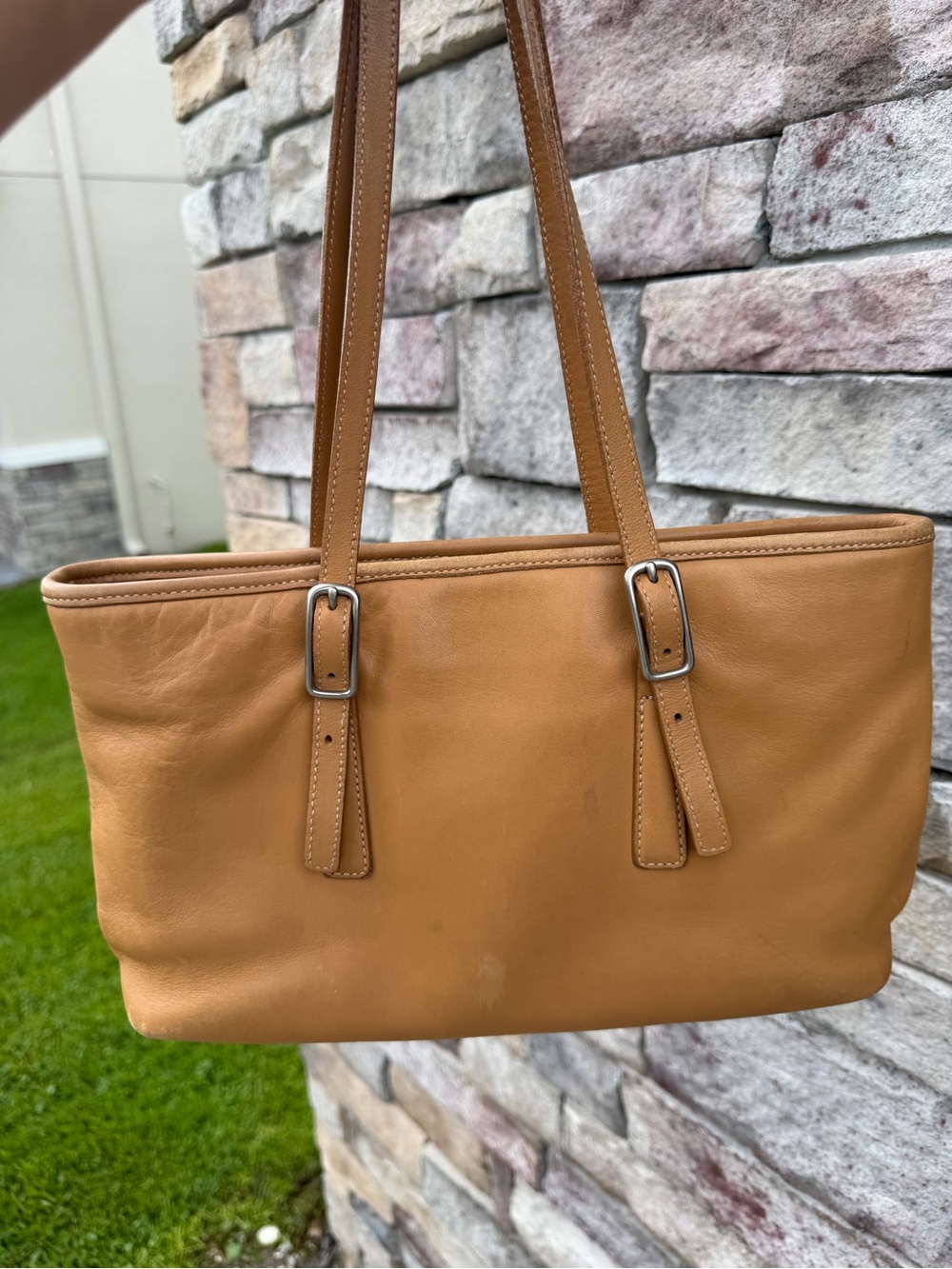 Coach Vintage Leather Shoulder Tote in Light Tan